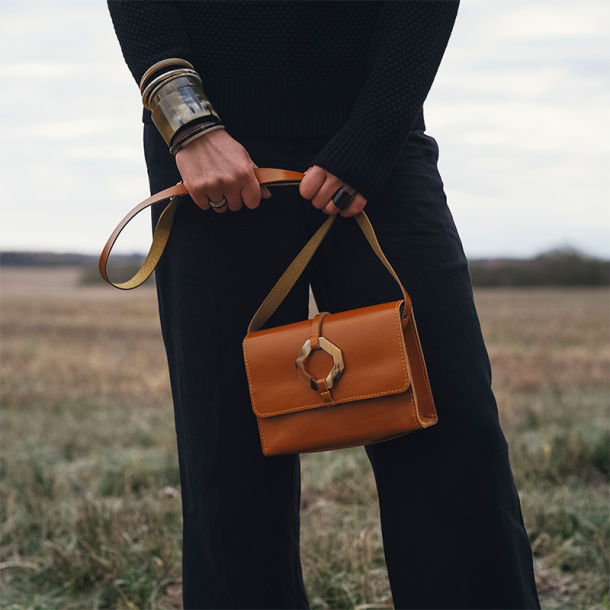 Fabrikant Bag Crossbody 1 Brown