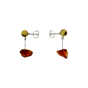 Horn & Amber stud earrings 1
