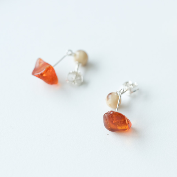 Horn &amp; Amber stud earrings 1