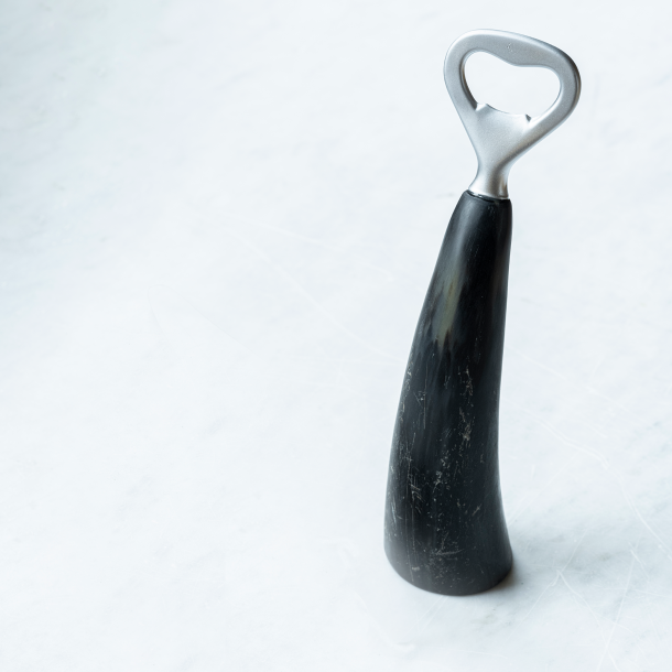 Horn bottle opener Standing
