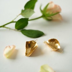 Flora rose rehnger forgyldt