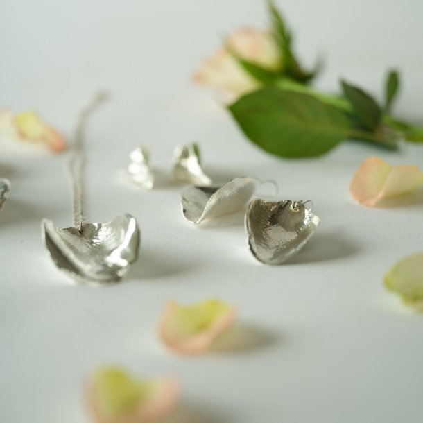 Flora rose vedhng forslvet