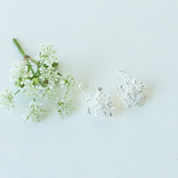 Flora Wilde Mhre Ohrhnger Versilbert