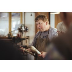 Turen gr til Bvling: Kr-selv-tur til Hornvarefabrikken