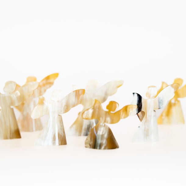 Horn-Engel stehend mittel